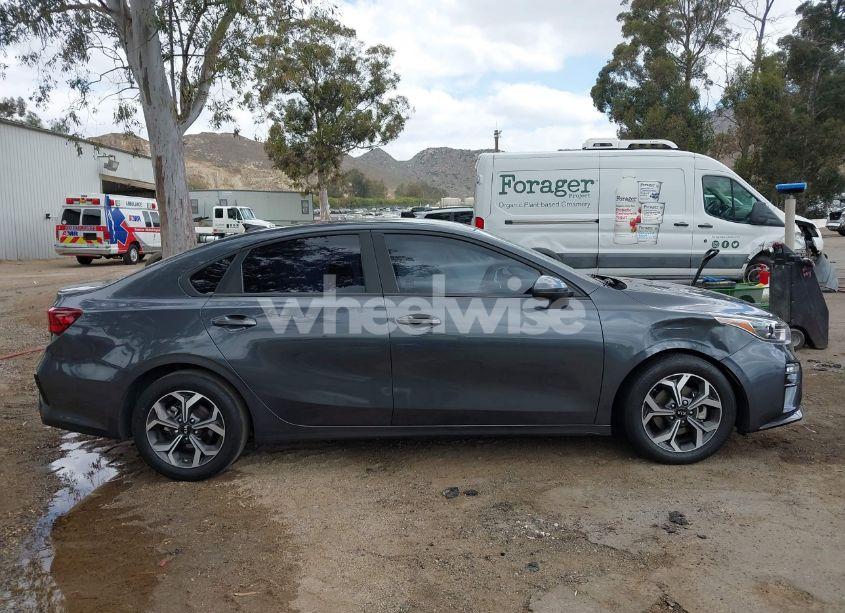 Photo 13 of 2021 Kia Forte LXS (VIN 3KPF24AD4ME354906)