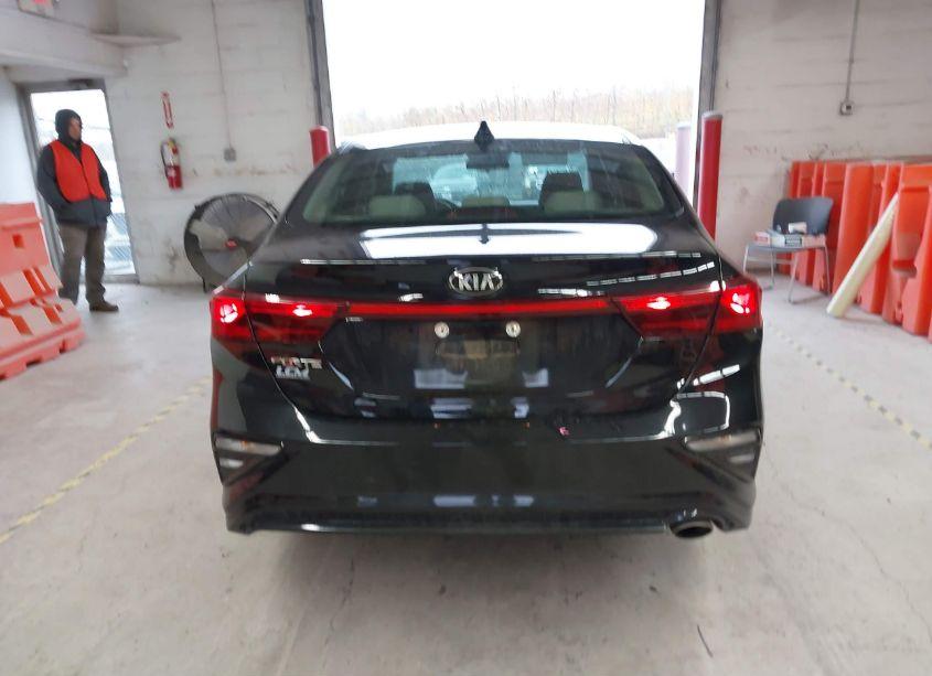 Photo 16 of 2021 Kia Forte LXS (VIN 3KPF24AD4ME373181)