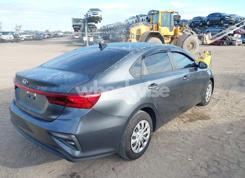 Photo 4 of 2021 Kia Forte FE (VIN 3KPF24AD4ME379630)