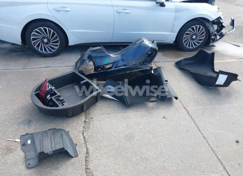 Photo 12 of 2021 Kia Forte LXS (VIN 3KPF24AD4ME390529)