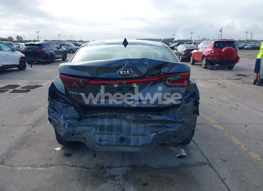 Photo 17 of 2021 Kia Forte LXS (VIN 3KPF24AD4ME390529)