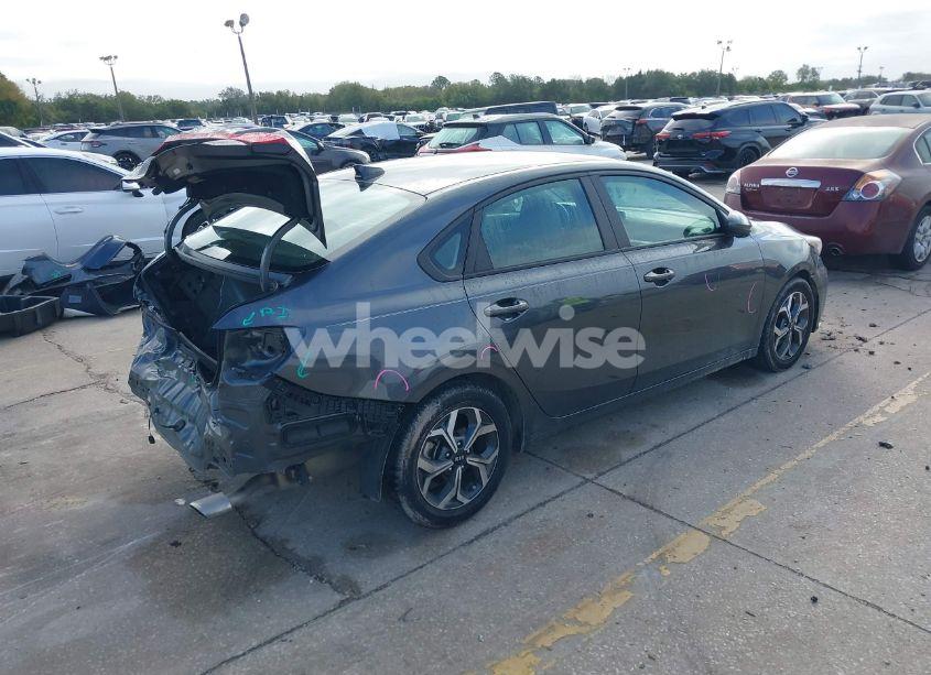 Photo 4 of 2021 Kia Forte LXS (VIN 3KPF24AD4ME390529)