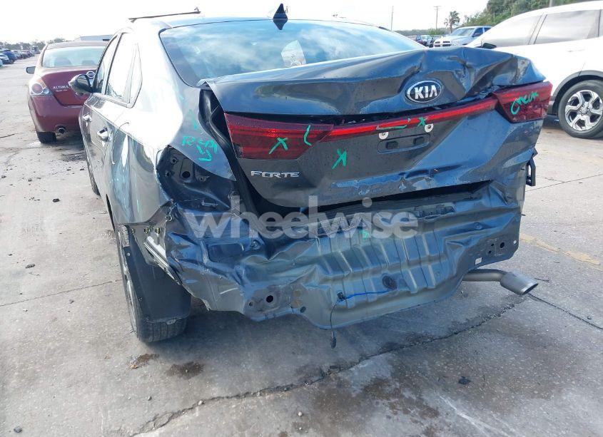 Photo 6 of 2021 Kia Forte LXS (VIN 3KPF24AD4ME390529)