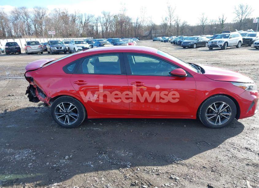 Photo 13 of 2022 Kia Forte LXS (VIN 3KPF24AD4NE446938)