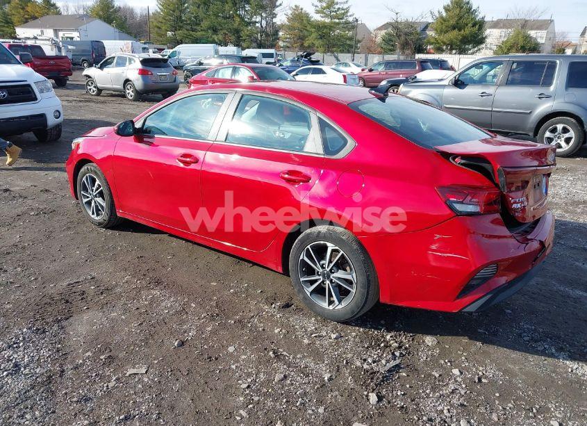 Photo 3 of 2022 Kia Forte LXS (VIN 3KPF24AD4NE446938)