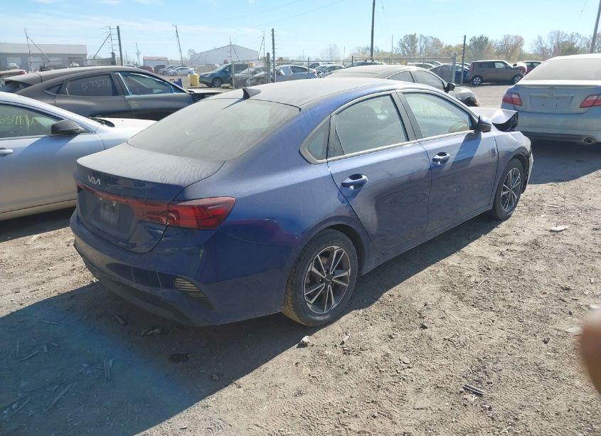 Photo 4 of 2022 Kia Forte LXS (VIN 3KPF24AD4NE472181)