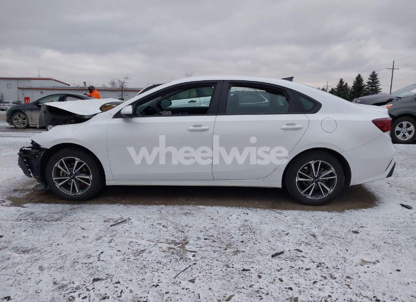 Photo 14 of 2022 Kia Forte LXS (VIN 3KPF24AD4NE476232)