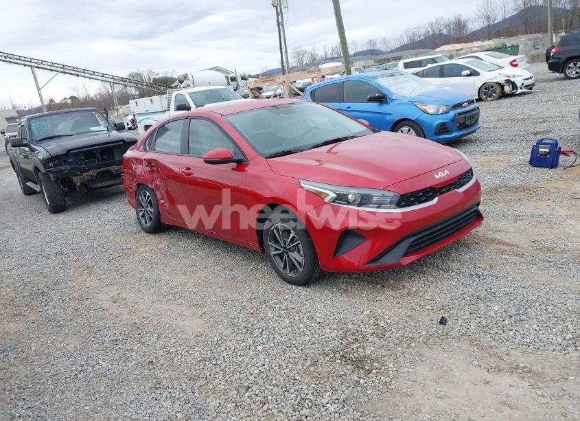 2023 Kia Forte LXS (VIN 3KPF24AD4PE522726) main photo
