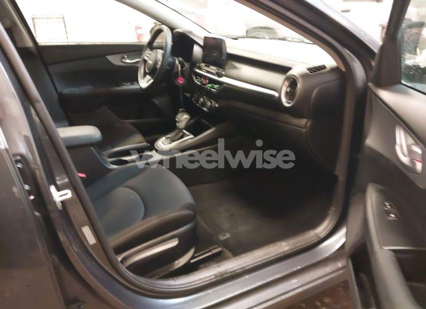 Photo 5 of 2023 Kia Forte LXS (VIN 3KPF24AD4PE530485)