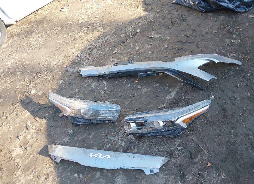 Photo 12 of 2023 Kia Forte LXS (VIN 3KPF24AD4PE552132)