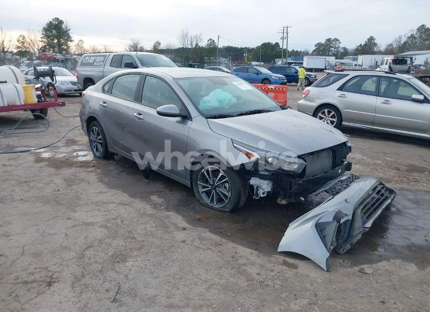 2023 Kia Forte LXS (VIN 3KPF24AD4PE558612) main photo