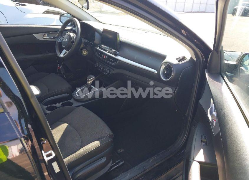 Photo 5 of 2023 Kia Forte LXS (VIN 3KPF24AD4PE585213)