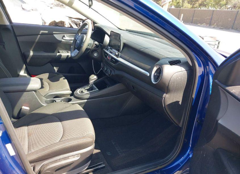 Photo 5 of 2023 Kia Forte LXS (VIN 3KPF24AD4PE595952)