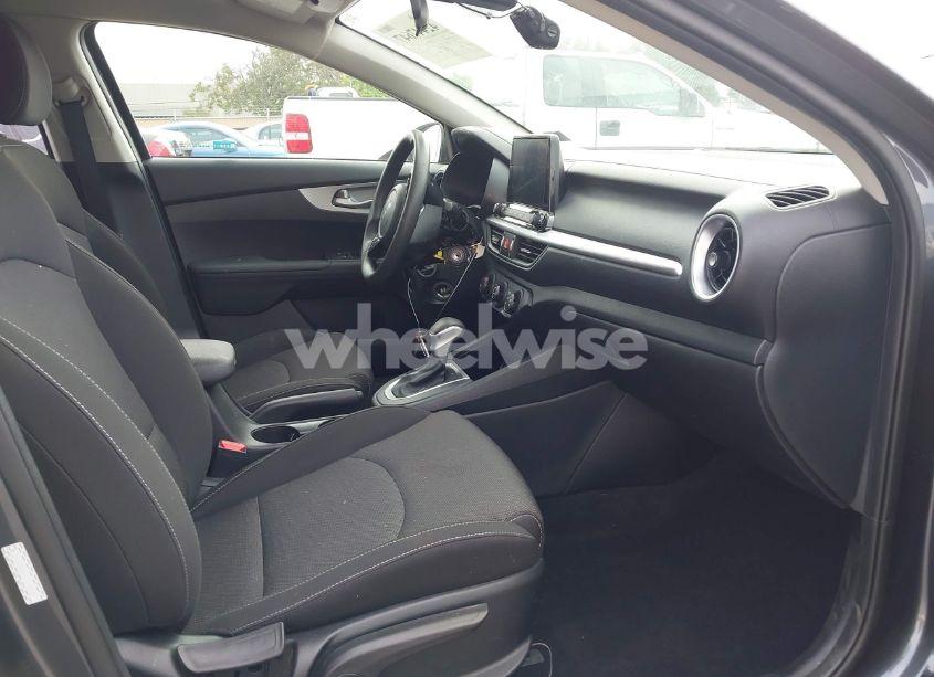 Photo 5 of 2023 Kia Forte LXS (VIN 3KPF24AD4PE608621)