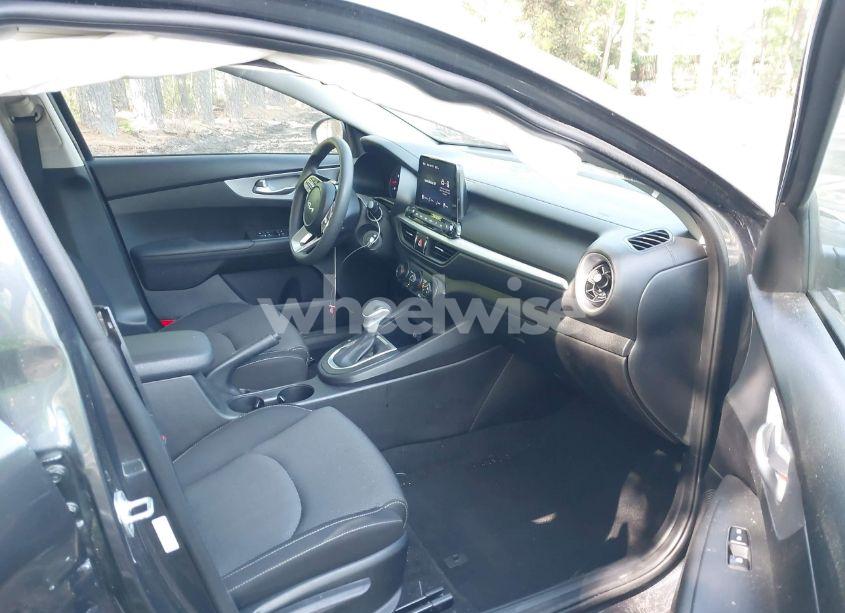 Photo 5 of 2023 Kia Forte LXS (VIN 3KPF24AD4PE644244)