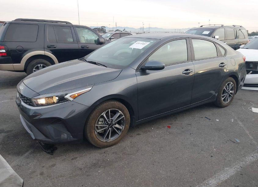 Photo 2 of 2023 Kia Forte LXS (VIN 3KPF24AD4PE657320)