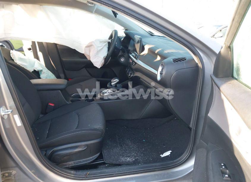 Photo 5 of 2023 Kia Forte LXS (VIN 3KPF24AD4PE676627)