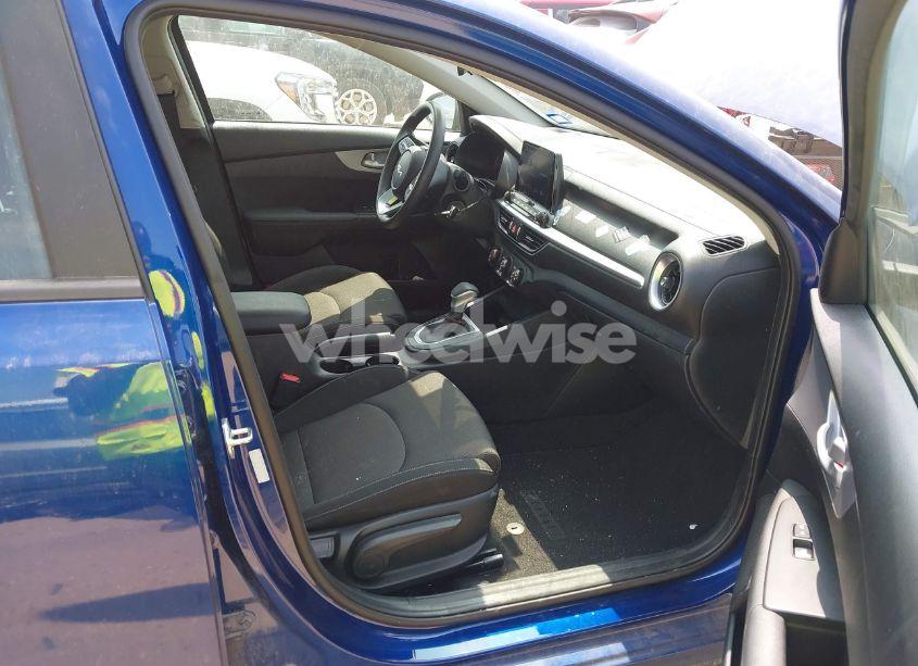 Photo 5 of 2023 Kia Forte LXS (VIN 3KPF24AD4PE683562)