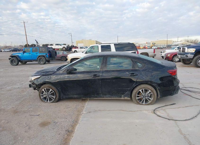 Photo 14 of 2024 Kia Forte LXS (VIN 3KPF24AD4RE712271)