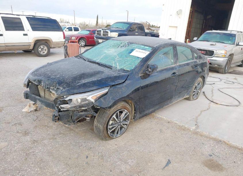 Photo 2 of 2024 Kia Forte LXS (VIN 3KPF24AD4RE712271)