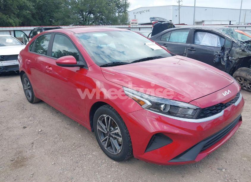 2024 Kia Forte LXS (VIN 3KPF24AD4RE712481) main photo