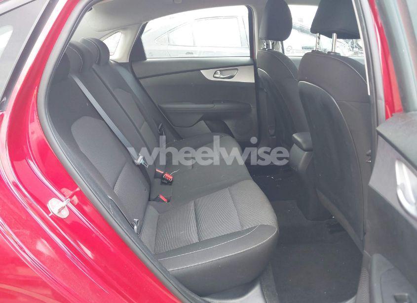 Photo 8 of 2024 Kia Forte LXS (VIN 3KPF24AD4RE712481)