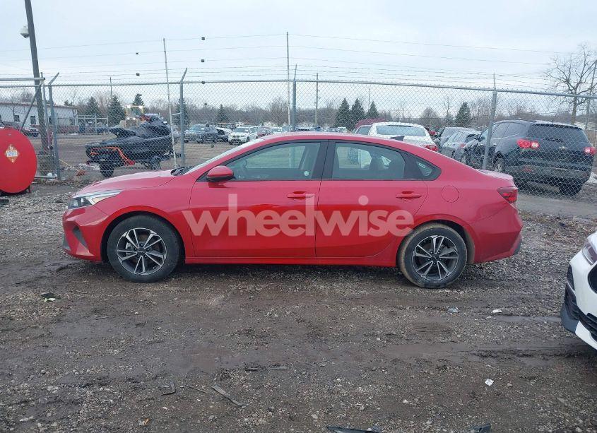 Photo 14 of 2024 Kia Forte LXS (VIN 3KPF24AD4RE712495)