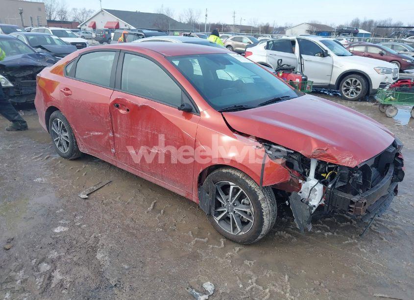 2024 Kia Forte LXS (VIN 3KPF24AD4RE726901) main photo
