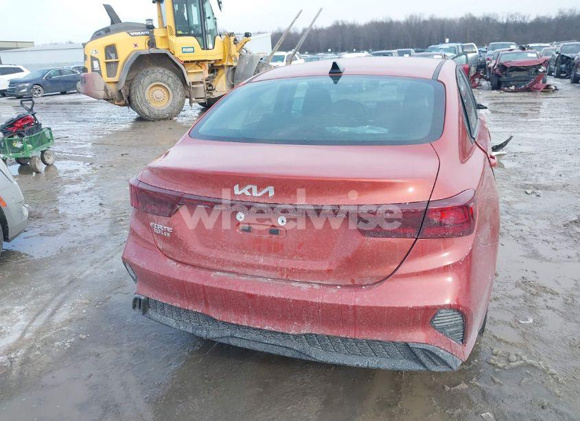 Photo 16 of 2024 Kia Forte LXS (VIN 3KPF24AD4RE726901)