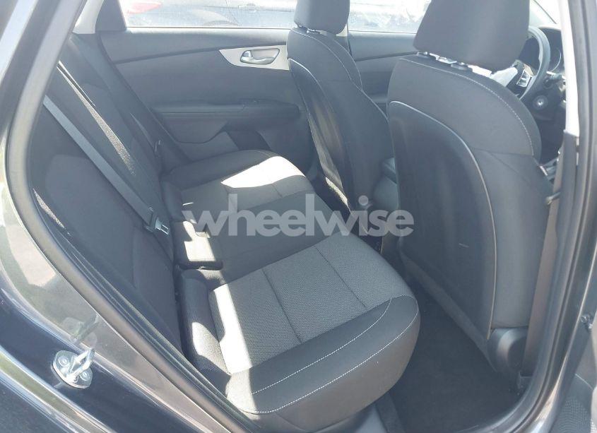 Photo 8 of 2024 Kia Forte LXS (VIN 3KPF24AD4RE727336)