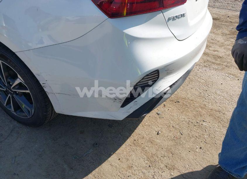 Photo 6 of 2024 Kia Forte LXS (VIN 3KPF24AD4RE728857)