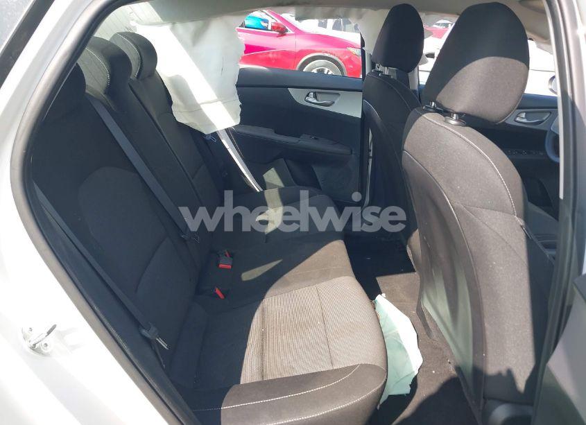 Photo 8 of 2024 Kia Forte LXS (VIN 3KPF24AD4RE728857)