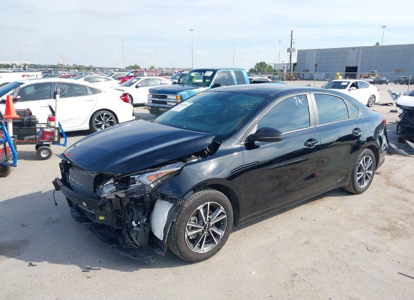 Photo 2 of 2024 Kia Forte LXS (VIN 3KPF24AD4RE730172)