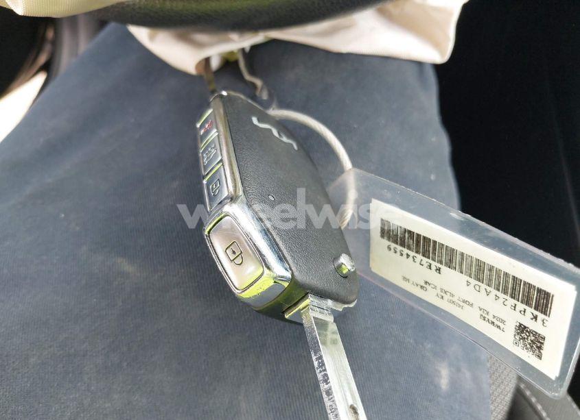 Photo 11 of 2024 Kia Forte LXS (VIN 3KPF24AD4RE734559)