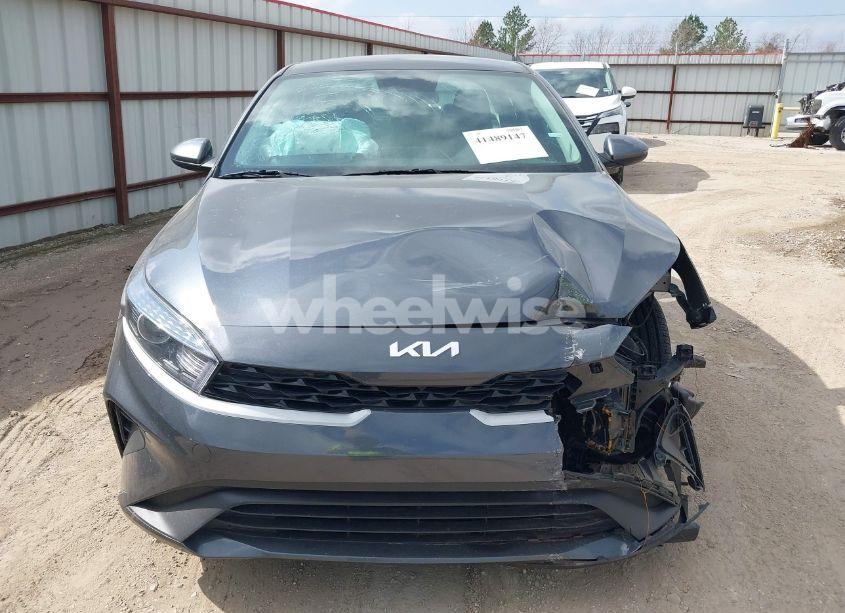Photo 13 of 2024 Kia Forte LXS (VIN 3KPF24AD4RE734559)