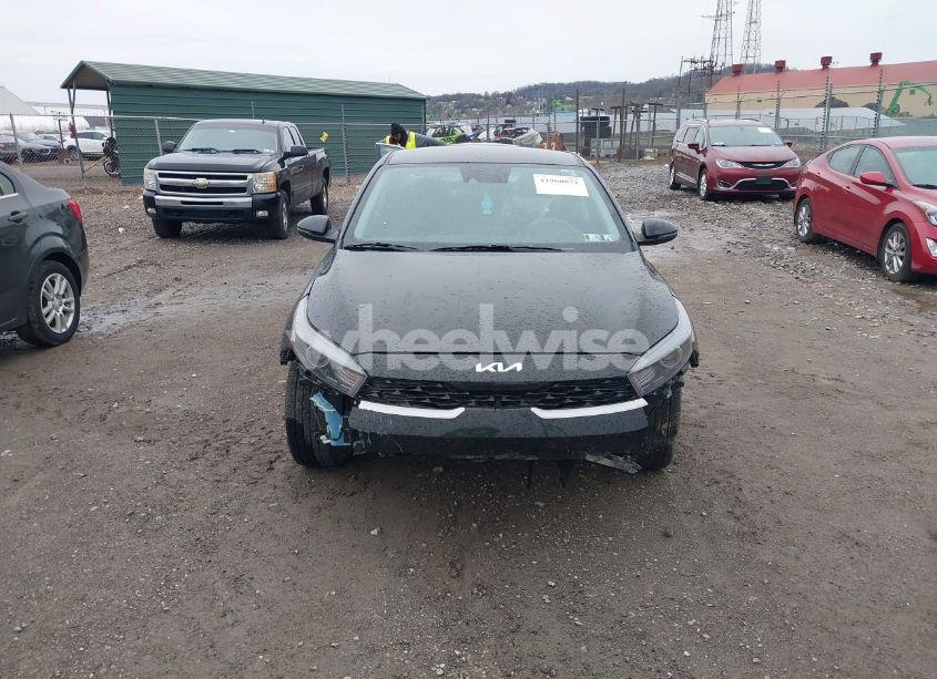 Photo 13 of 2024 Kia Forte LXS (VIN 3KPF24AD4RE744900)