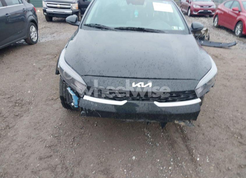 Photo 6 of 2024 Kia Forte LXS (VIN 3KPF24AD4RE744900)