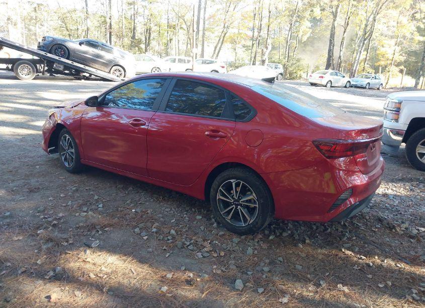 Photo 3 of 2024 Kia Forte LXS (VIN 3KPF24AD4RE759428)