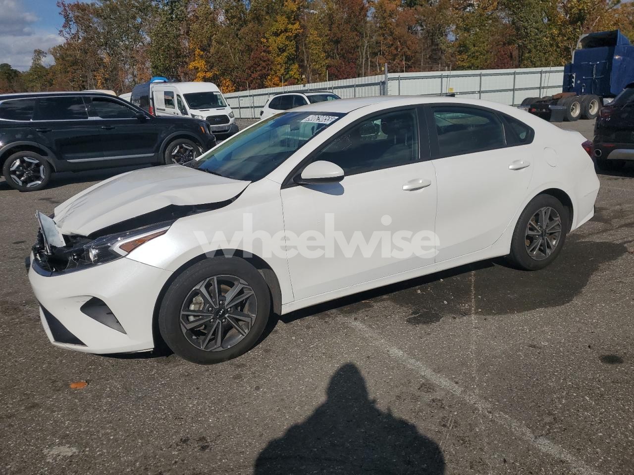 2024 KIA FORTE LX (VIN 3KPF24AD4RE791165) main photo
