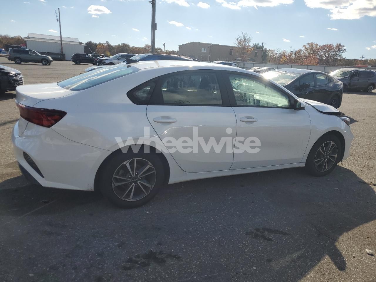 Photo 3 of 2024 KIA FORTE LX (VIN 3KPF24AD4RE791165)