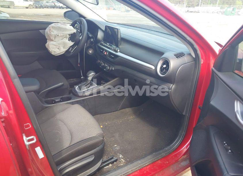 Photo 5 of 2024 Kia Forte LXS (VIN 3KPF24AD4RE805226)