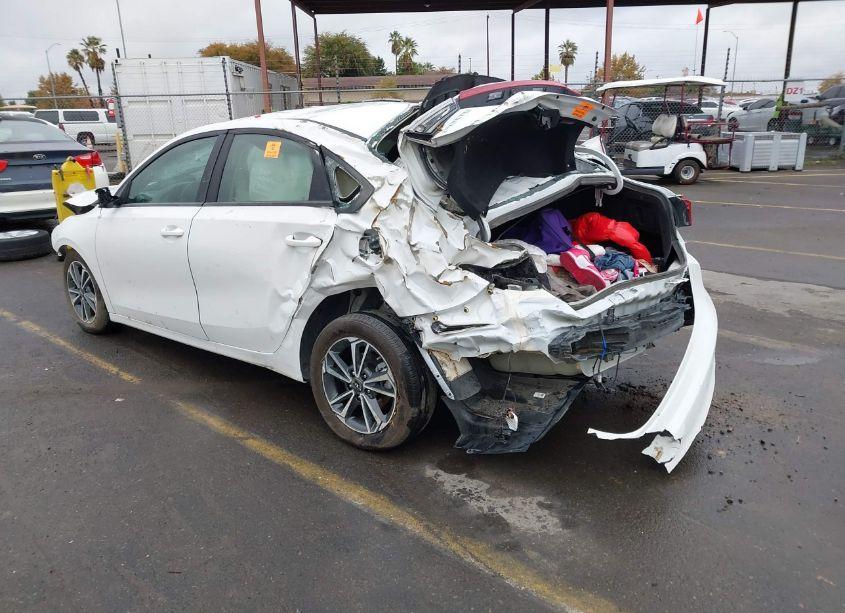 Photo 3 of 2024 Kia Forte LXS (VIN 3KPF24AD4RE813939)