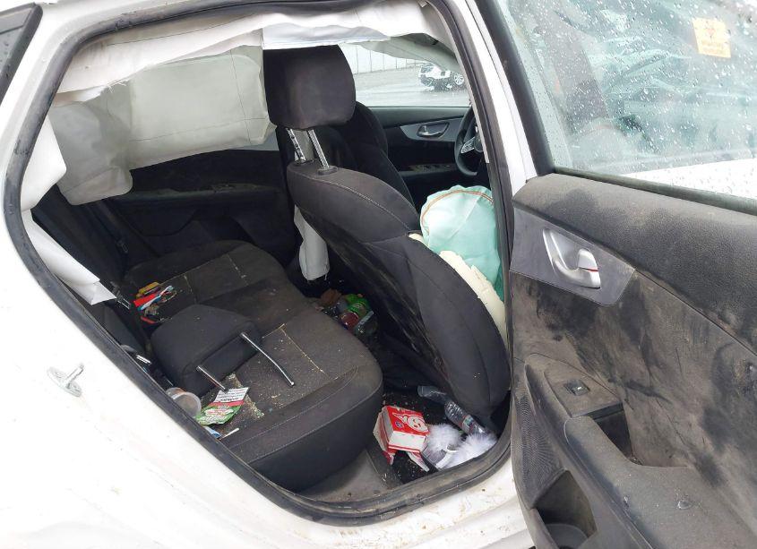 Photo 8 of 2024 Kia Forte LXS (VIN 3KPF24AD4RE813939)