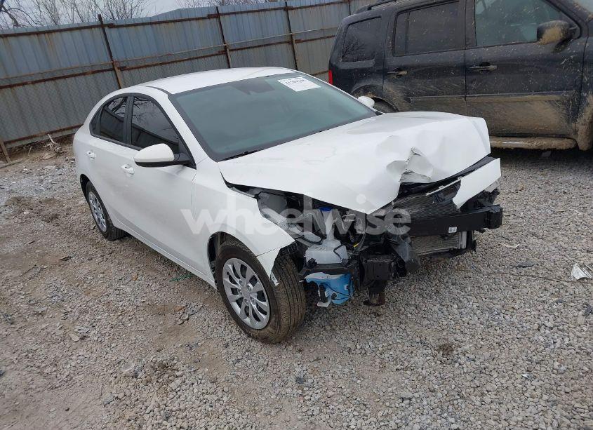 2024 Kia Forte LX (VIN 3KPF24AD4RE816744) main photo