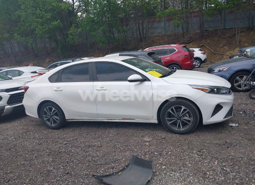 Photo 14 of 2024 Kia Forte LXS (VIN 3KPF24AD4RE819207)