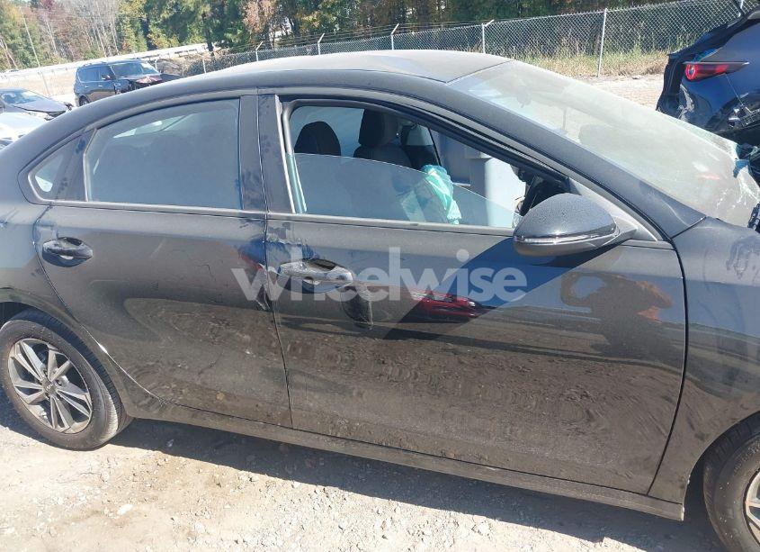 Photo 14 of 2024 Kia Forte LXS (VIN 3KPF24AD4RE824245)