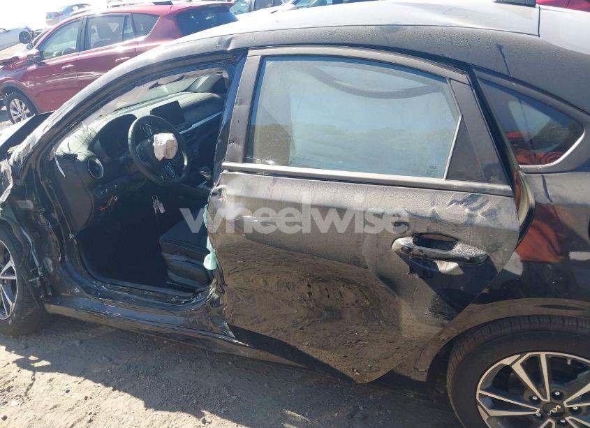 Photo 15 of 2024 Kia Forte LXS (VIN 3KPF24AD4RE824245)