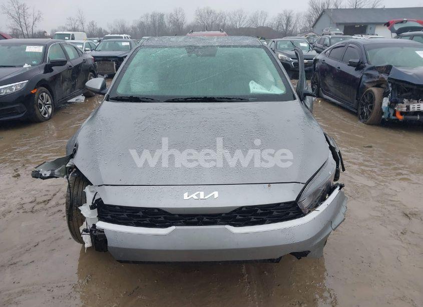 Photo 12 of 2024 Kia Forte LXS (VIN 3KPF24AD4RE828232)
