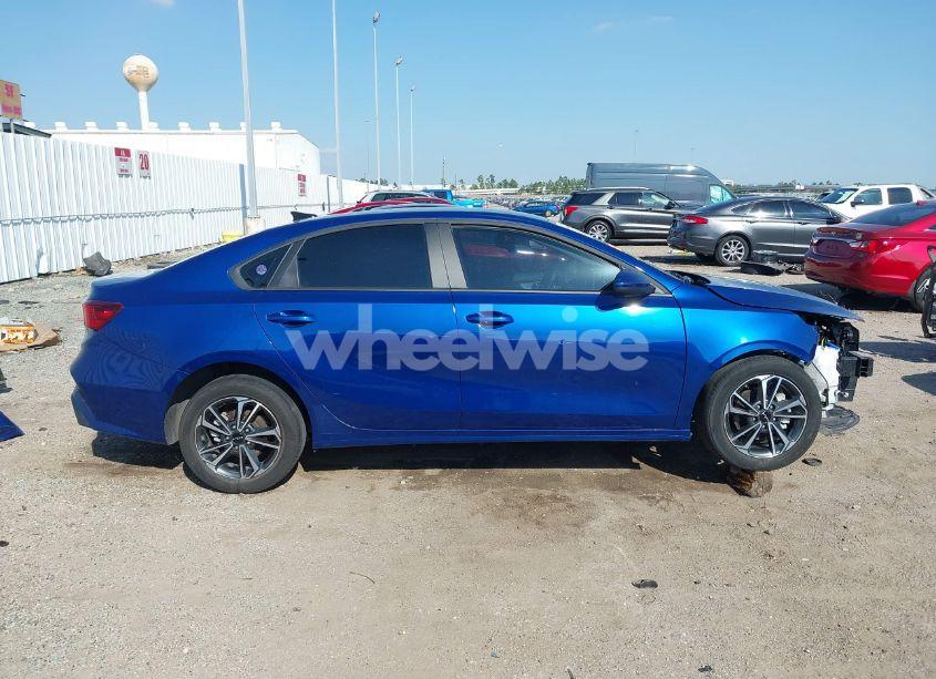 Photo 14 of 2024 Kia Forte LXS (VIN 3KPF24AD4RE832183)