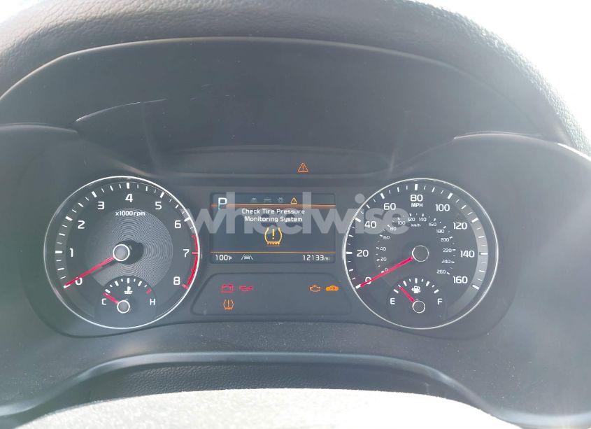 Photo 7 of 2024 Kia Forte LXS (VIN 3KPF24AD4RE832183)